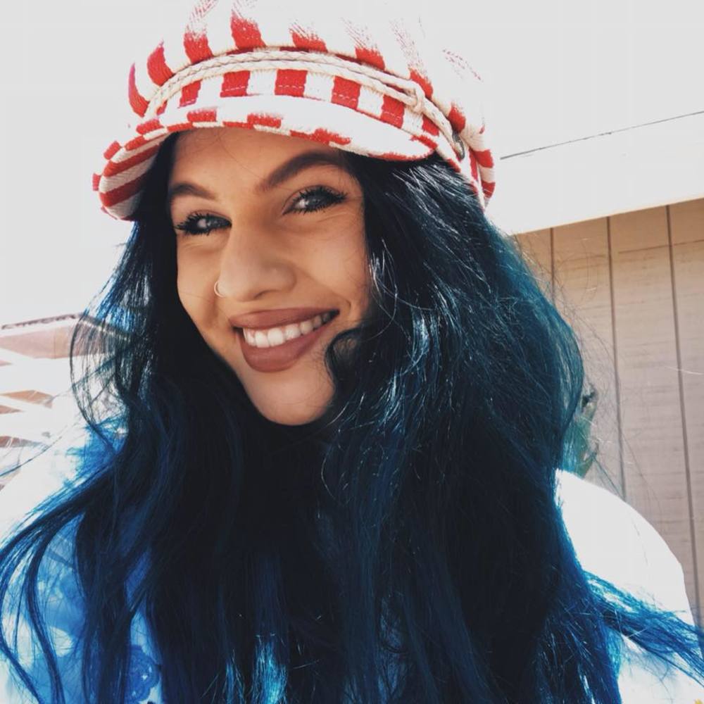 Meet your Posher, Madeleine